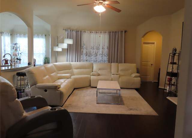 Property at 13707 Contour Ct, Richmond, TX 77407, 4 beds, 2 baths