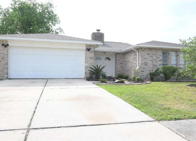 Property at 11635 Raven View Dr, Houston, TX 77067, 3 beds, 2.5 baths