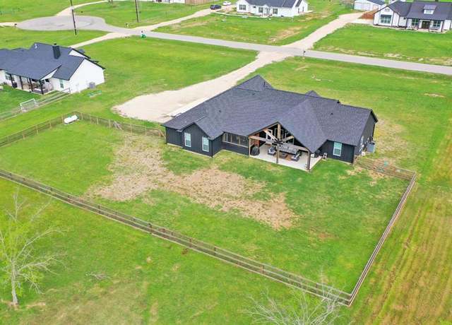 Property at 5315 Hammond Cir, Iola, TX 77861, 4 beds, 2.5 baths