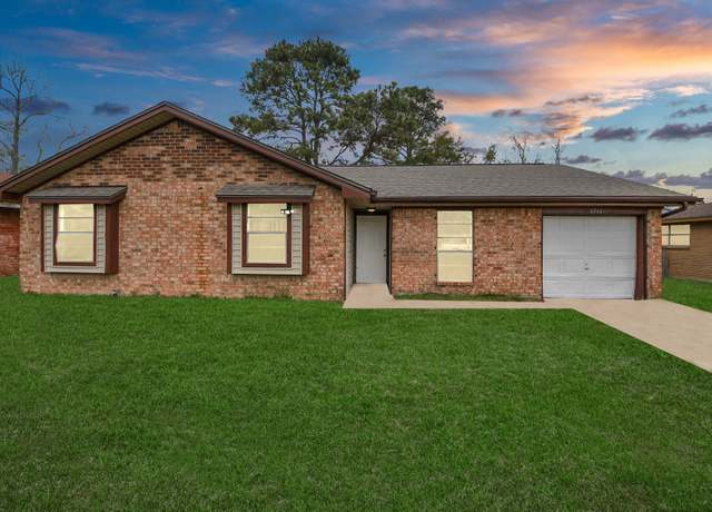 Property at 1716 Carver Ave, Richmond, TX 77469, 3 beds, 2 baths