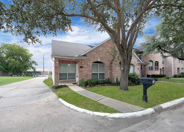 Property at 10813 Norchester Village Dr, Houston, TX 77070, 3 beds, 2.5 baths