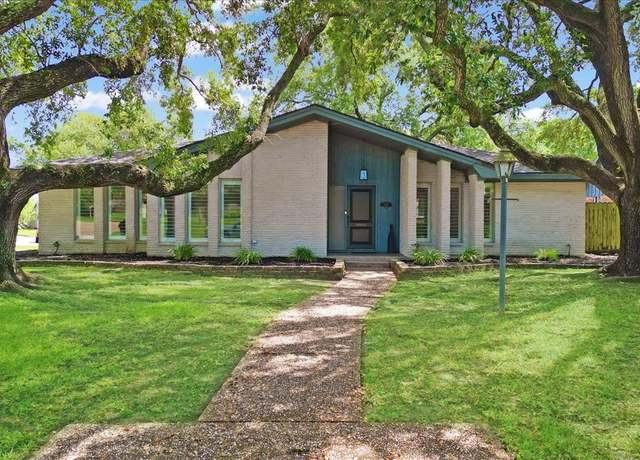 Property at 1330 Saxony Ln, Houston, TX 77058, 4 beds, 2.5 baths