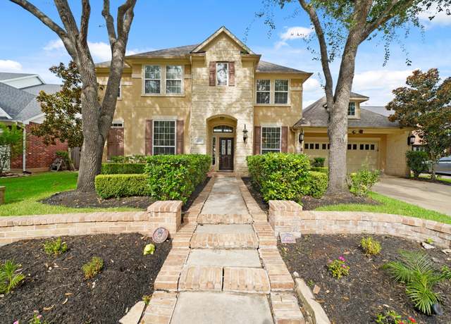 Property at 1619 Caledonia Trl, Sugar Land, TX 77479, 4 beds, 3.5 baths