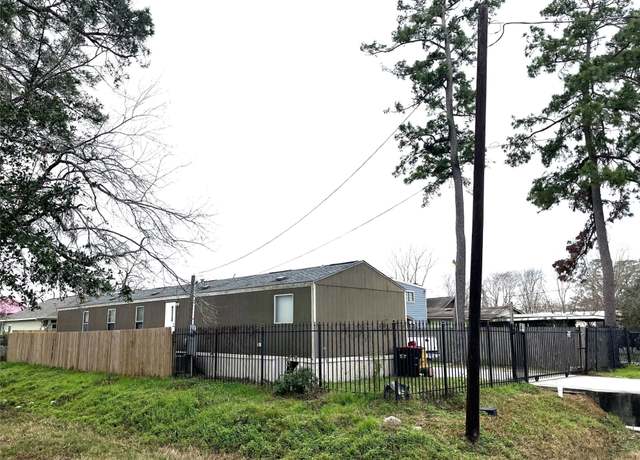 Property at 14044 Gainesville St, Houston, TX 77015, 4 beds, 2 baths