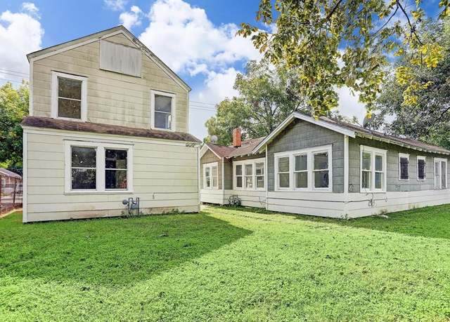 Property at 7025 Canal St, Houston, TX 77011, 3 beds, 2 baths