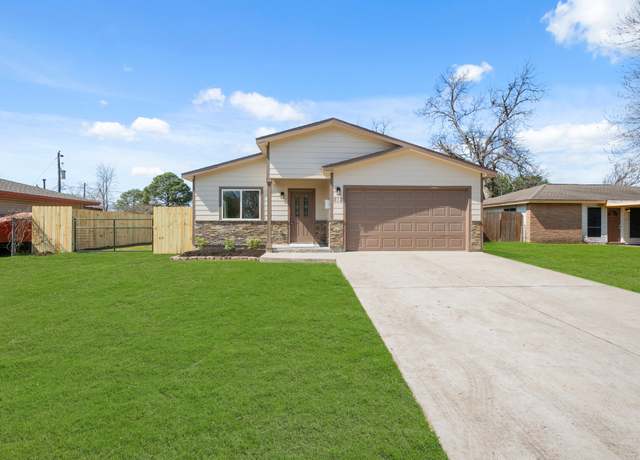 Property at 812 Busse Cir, Pasadena, TX 77503, 3 beds, 2 baths