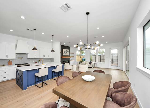 Property at 5520 Chapman St, Houston, TX 77009, 3 beds, 2.5 baths