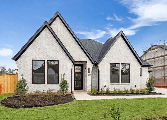 Property at 422 Venado View Ct, Conroe, TX 77304, 5 beds, 4.5 baths