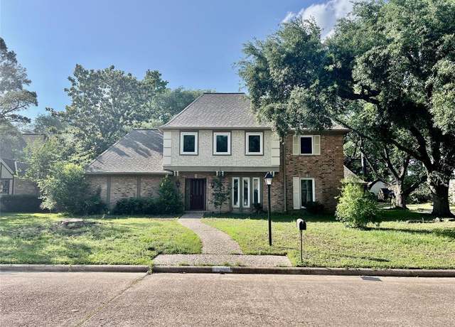 Property at 13719 Foxmoor Ln, Houston, TX 77069, 4 beds, 2.5 baths