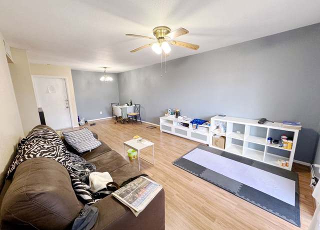 Property at 3075 Walnut Bend Ln #36, Houston, TX 77042, 2 beds, 1 bath