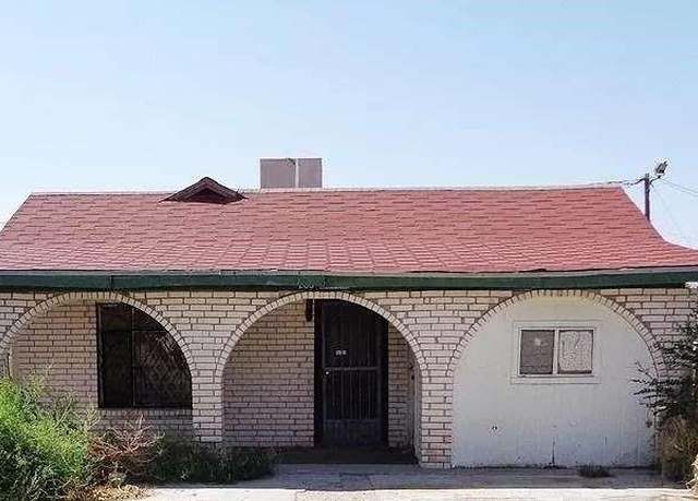 Property at 208 Bryan St, Fabens, TX 79838, 3 beds, 1 bath