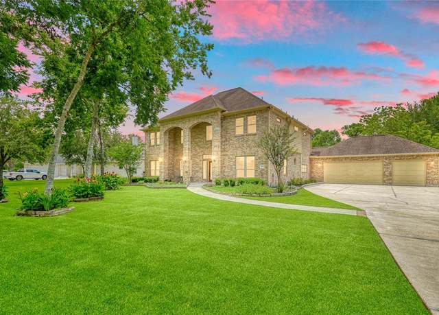 Property at 32603 Westminster Dr, Fulshear, TX 77441, 4 beds, 4.5 baths