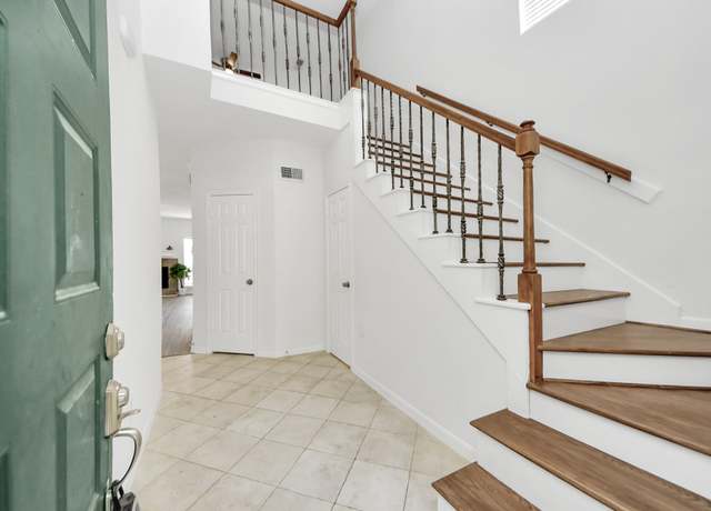 Property at 5515 Strack Rd #122, Houston, TX 77069, 2 beds, 2.5 baths