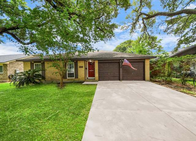 Property at 1705 Capri Ln, Seabrook, TX 77586, 4 beds, 2 baths