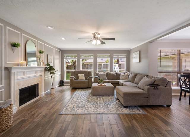 Property at 2317 Prestwick Dr, League City, TX 77573, 4 beds, 2.5 baths