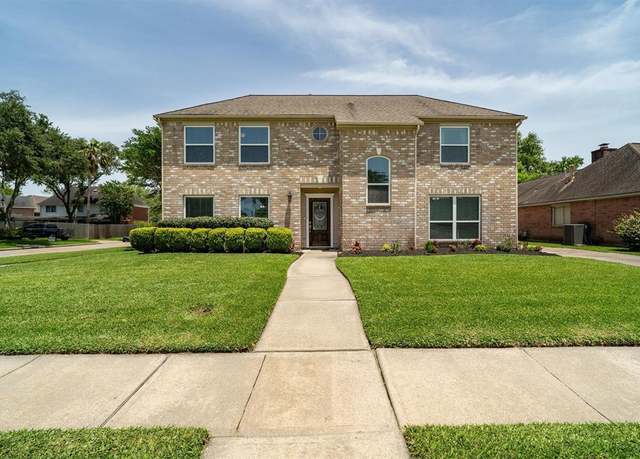 Property at 2317 Prestwick Dr, League City, TX 77573, 4 beds, 2.5 baths