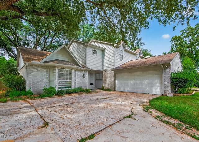 Property at 11202 Crooked Pine Dr, Cypress, TX 77429, 3 beds, 2.5 baths