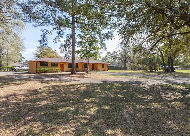 Property at 105A Butler Rd, Vidor, TX 77662, 3 beds, 2 baths