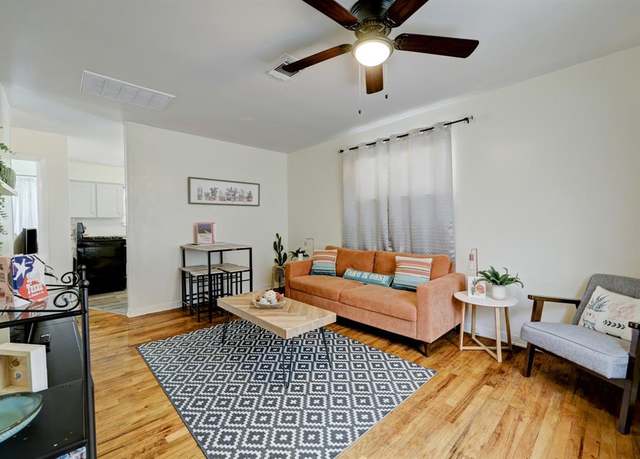 Property at 220 Caplin St, Houston, TX 77022, 9 beds, 2 baths
