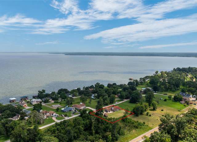 Property at 172 Oak Hill Dr, Point Blank, TX 77364, 3 beds, 2 baths