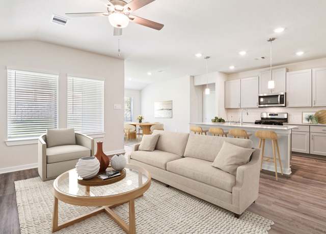 Property at 6639 Castella Dr, Rosharon, TX 77583, 3 beds, 2 baths