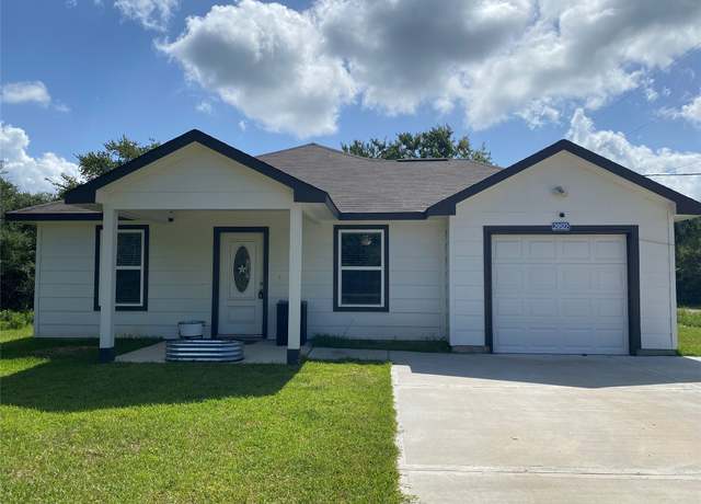 Property at 29522 Loch Ness Dr, Hempstead, TX 77445, 3 beds, 2 baths