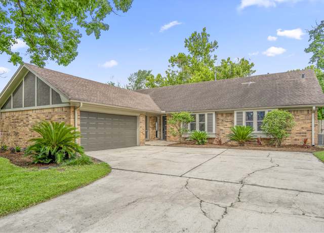 Property at 4019 Fir Forest Dr, Spring, TX 77388, 4 beds, 2 baths