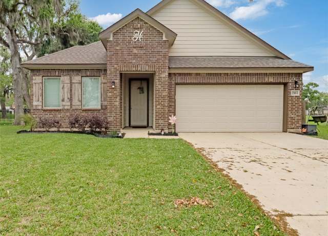 Property at 2163 Twin Lakes Blvd, West Columbia, TX 77486, 3 beds, 2 baths