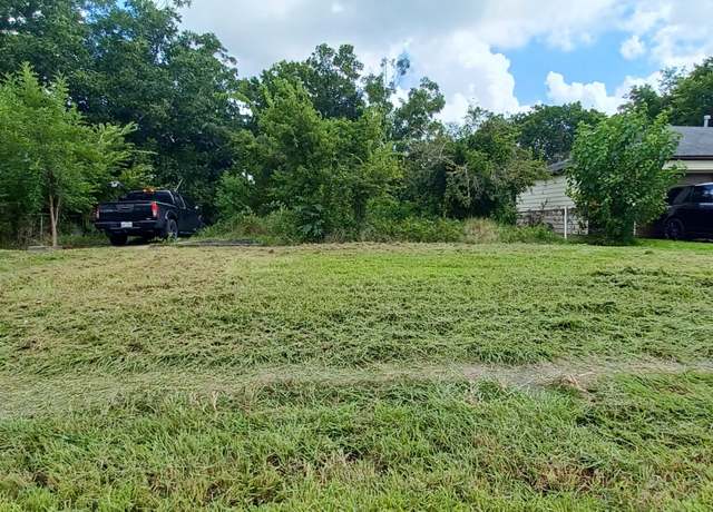 Property at 5021 Airport Blvd, Houston, TX 77048