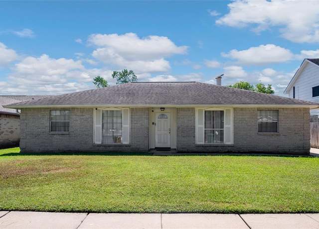 Property at 6919 Rockergate Dr, Houston, TX 77489, 4 beds, 2 baths
