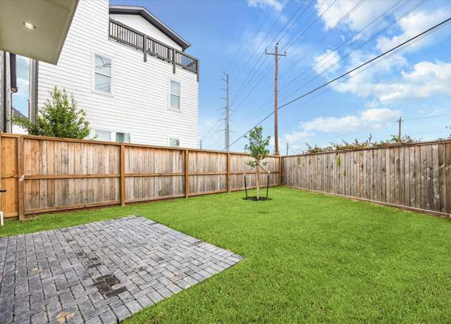 Property at 1008 Golden Nectar, Houston, TX 77008, 5 beds, 4.5 baths