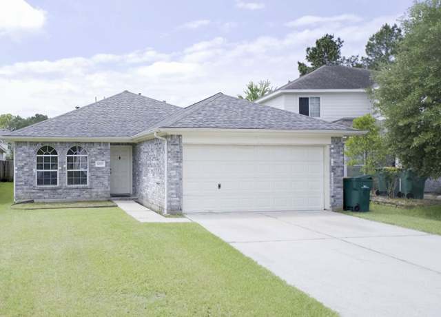 Property at 5005 Willow Point Dr, Conroe, TX 77303, 3 beds, 2 baths