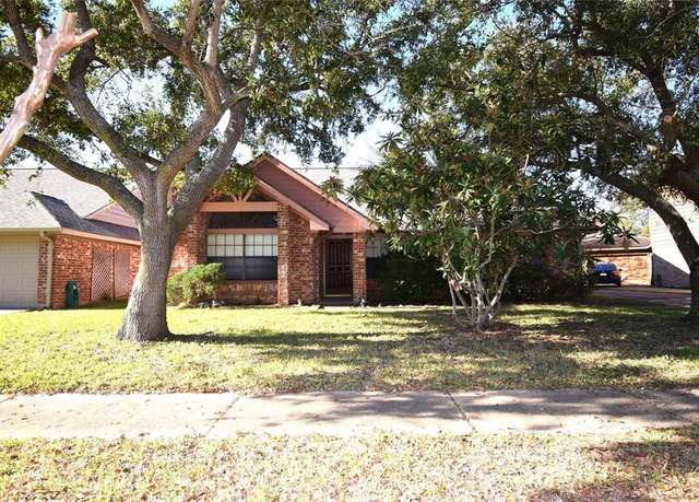 Property at 2926 Field Line Dr, Sugar Land, TX 77479, 4 beds, 2.5 baths