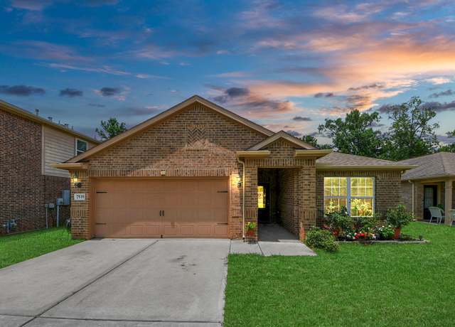 Property at 7535 Fettle Ln, Conroe, TX 77304, 3 beds, 2 baths