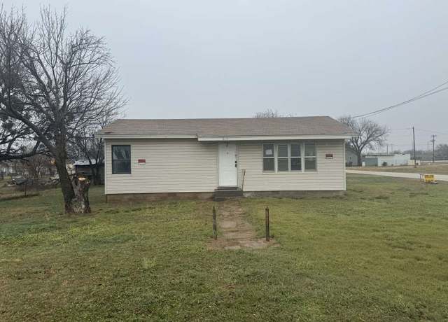 Property at 615 Williams Ave, Archer City, TX 76351, 2 beds, 1 bath