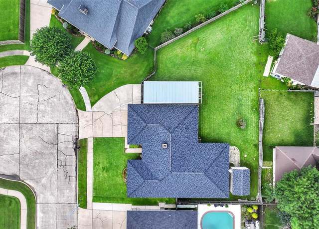 Property at 905 N Amy Dr, Deer Park, TX 77536, 3 beds, 2 baths