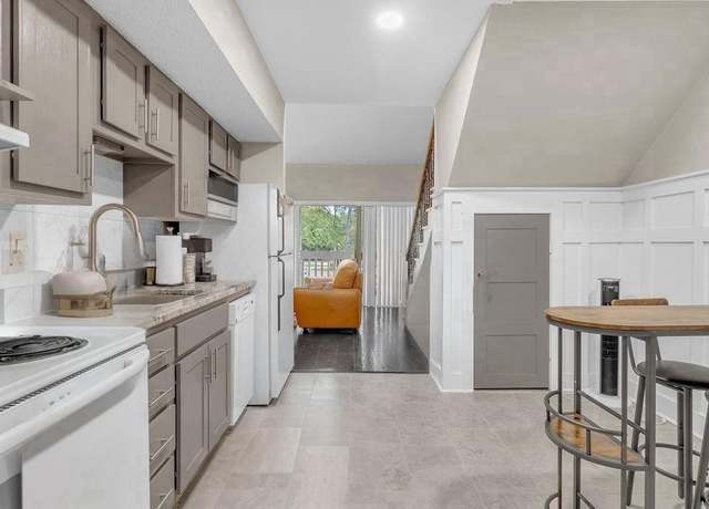 Property at 12900 Walden Rd Unit 302C, Montgomery, TX 77356, 2 beds, 2 baths