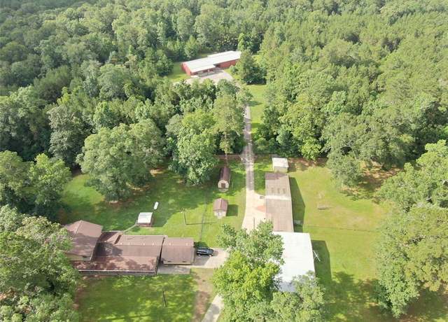 Property at 15960 Stoltje Dr, Conroe, TX 77306, 5 beds, 3 baths