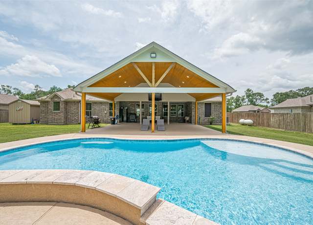 Property at 416 Road 6616 Rd, Dayton, TX 77535, 4 beds, 2 baths