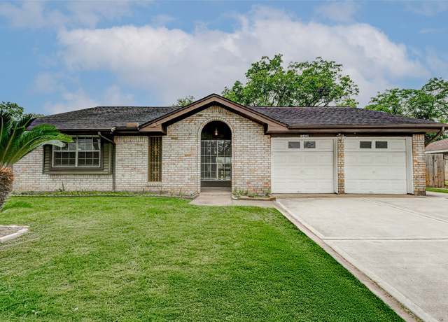 Property at 11422 Newton St, Houston, TX 77089, 3 beds, 2 baths