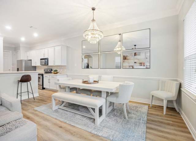 Property at 5741 Kansas St, Houston, TX 77007, 3 beds, 2.5 baths