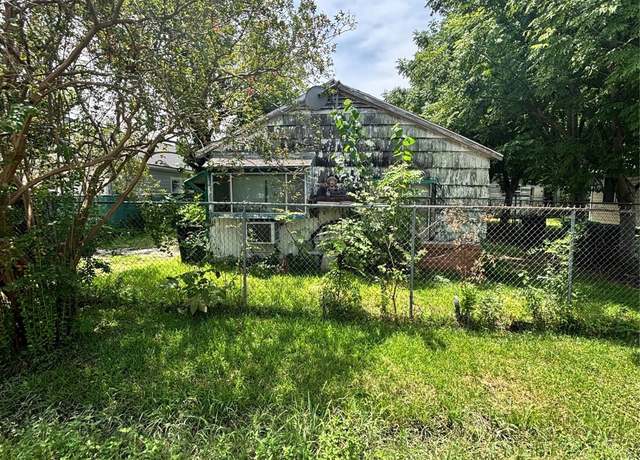 Property at 7312 Victoria St, Houston, TX 77020, 2 beds, 1 bath