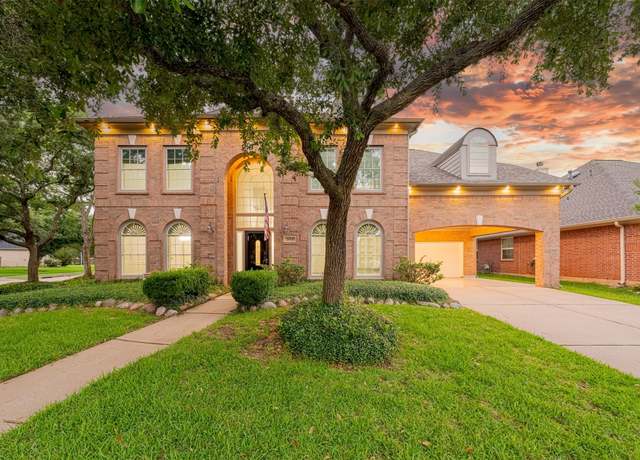 Property at 2003 Birnam Wood Dr, Sugar Land, TX 77479, 5 beds, 3.5 baths