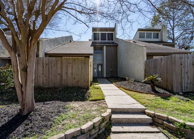Property at 12239 Glenview Dr, Montgomery, TX 77356, 3 beds, 2 baths