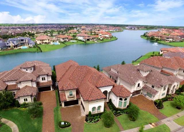 Property at 70 Sunset Park Ln, Sugar Land, TX 77479, 6 beds, 6.5 baths
