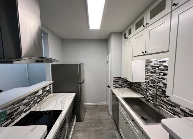 Property at 10053 Westpark Dr #313, Houston, TX 77042, 1 bed, 1 bath