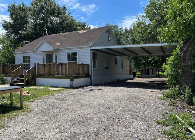 Property at 7708 Bradford St, Houston, TX 77087, 4 beds, 2 baths