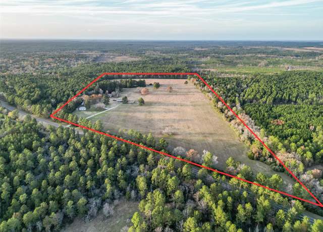 Property at 394 Fm 230, Trinity, TX 75862, 3 beds, 2.5 baths