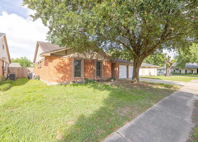 Property at 11815 Spruce Mountain Dr, Houston, TX 77067, 3 beds, 2 baths