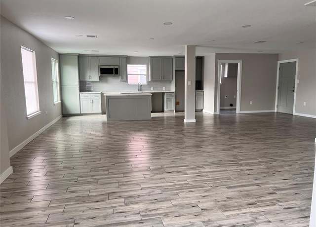 Property at 1115 Gazin St, Houston, TX 77020, 3 beds, 2 baths